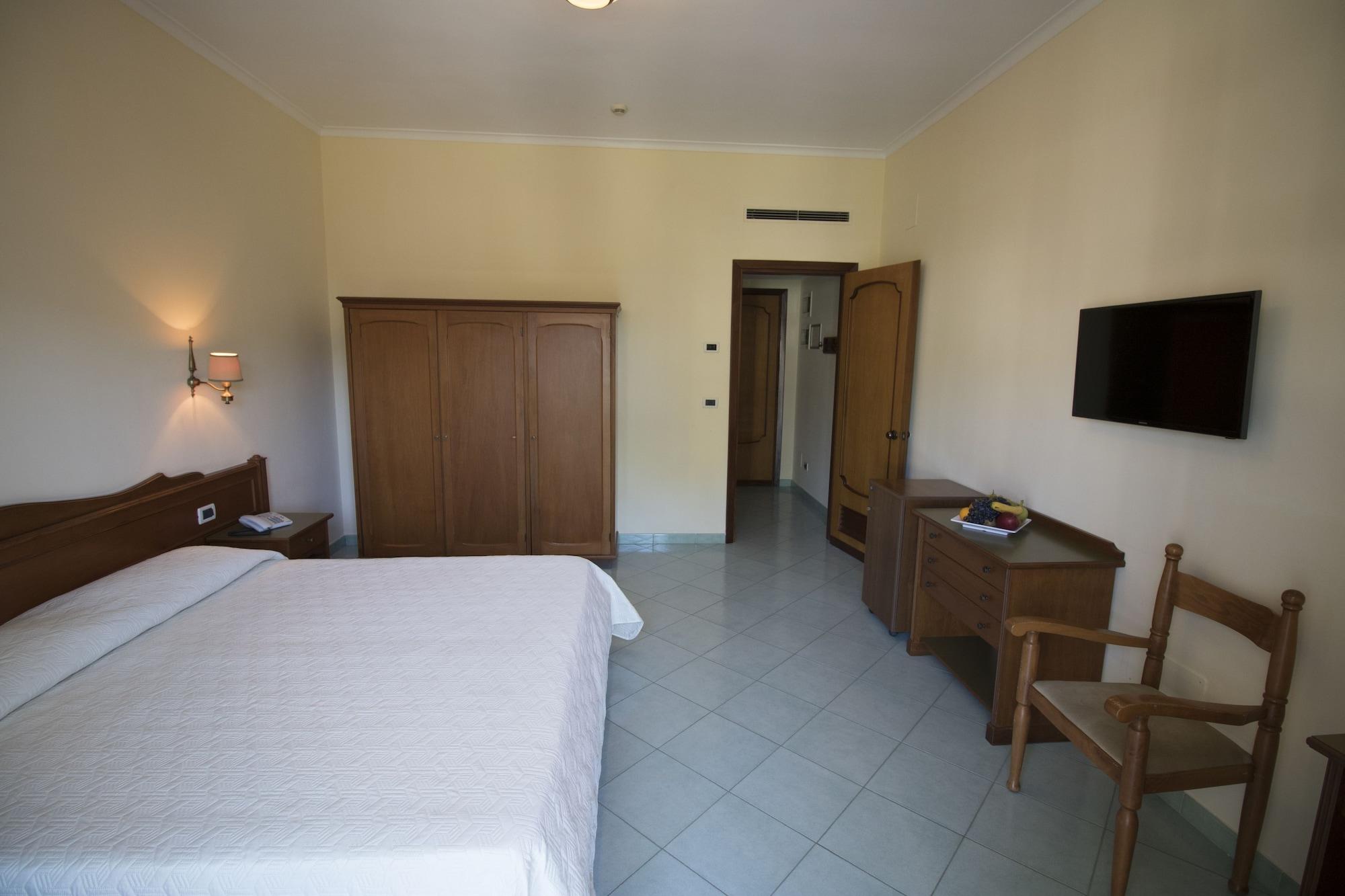 Hotel Terme Alexander Ischia Kültér fotó