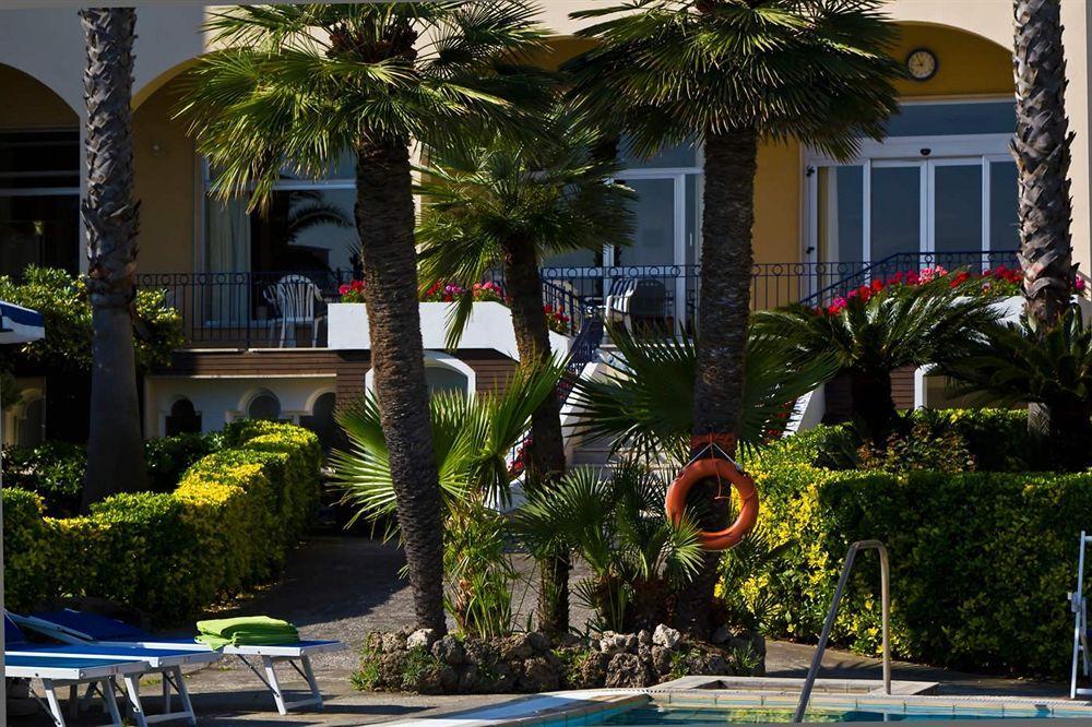 Hotel Terme Alexander Ischia Kültér fotó