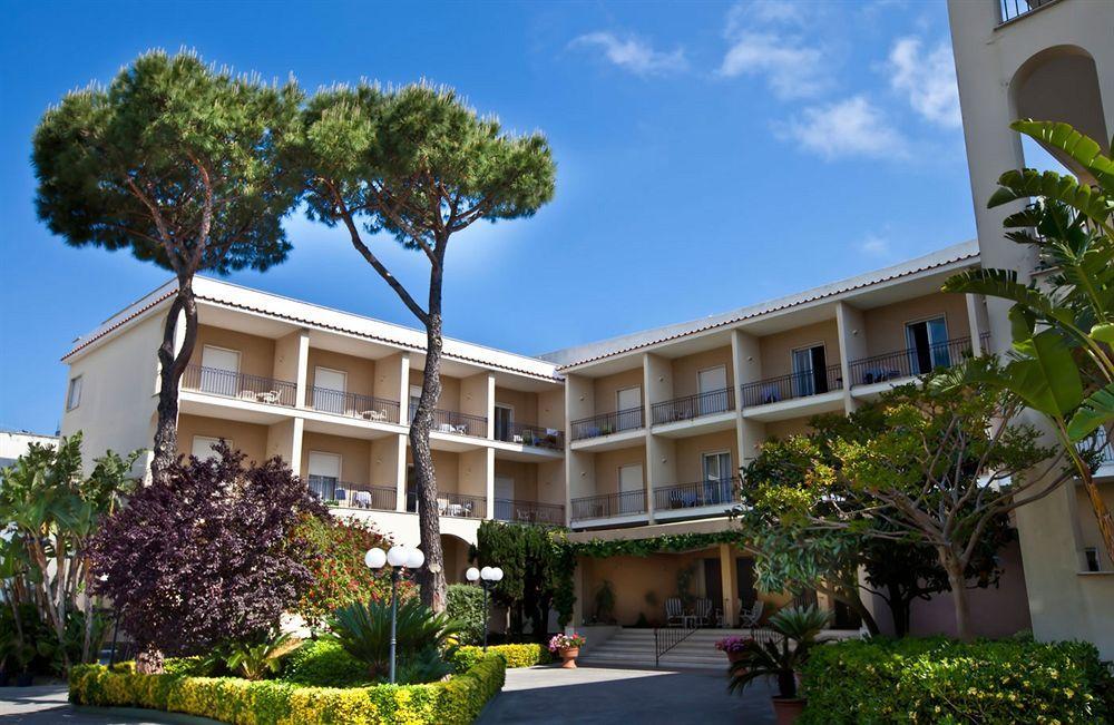 Hotel Terme Alexander Ischia Kültér fotó