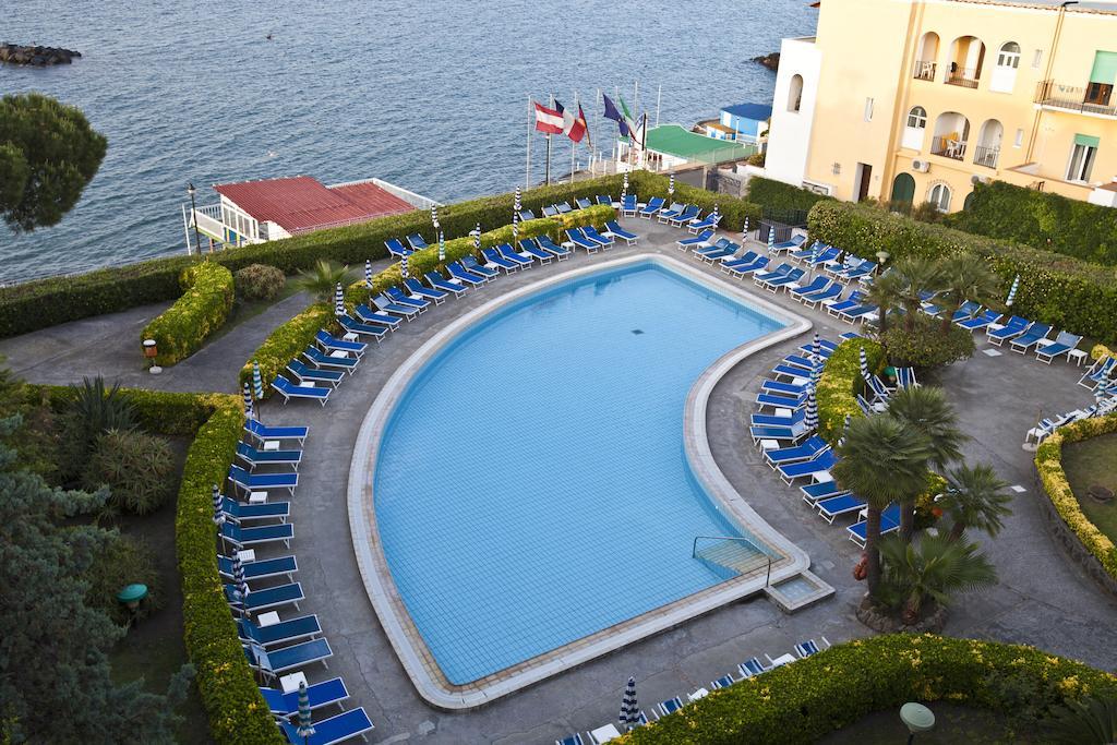Hotel Terme Alexander Ischia Kültér fotó